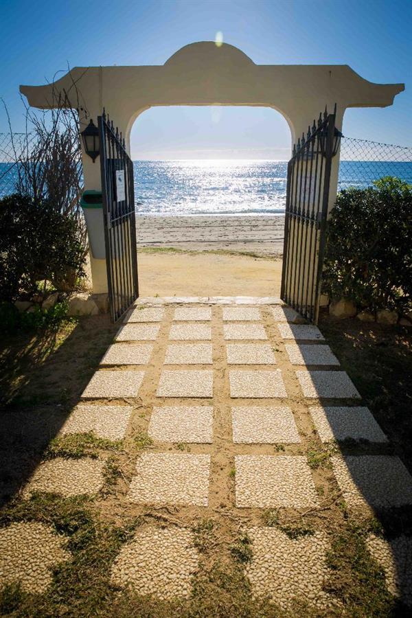 Holidays2Riviera Sea Side Front Beach Sitio de Calahonda Bagian luar foto