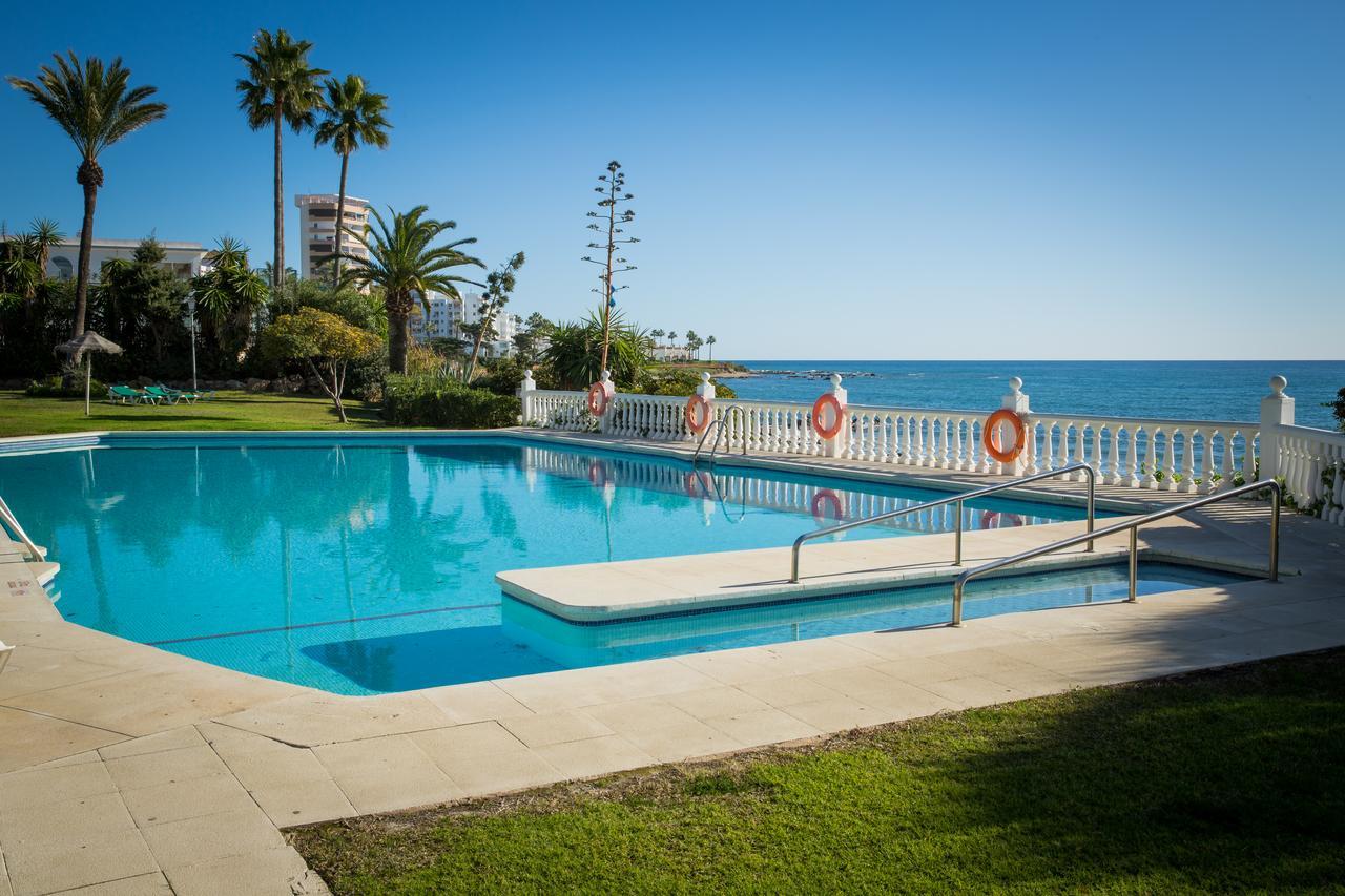 Holidays2Riviera Sea Side Front Beach Sitio de Calahonda Bagian luar foto